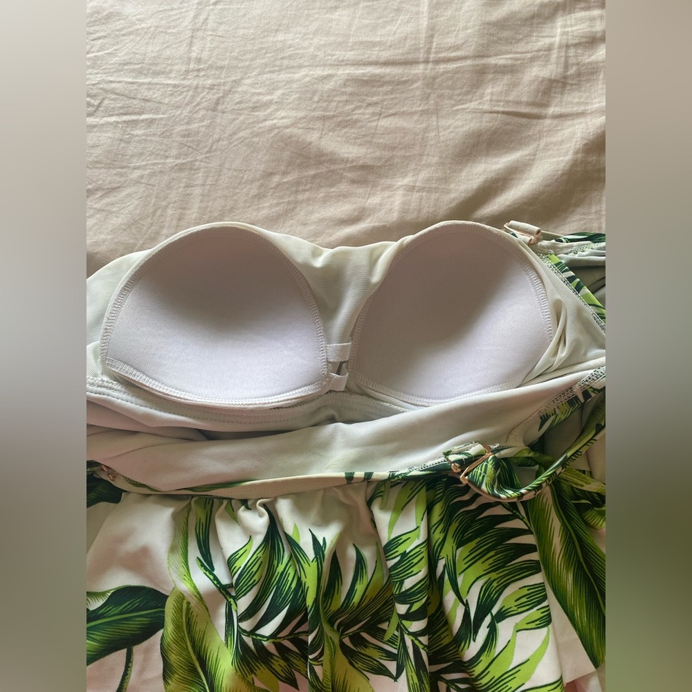 Floral Swimsuit with Detachable Straps - Picture 3 of 4